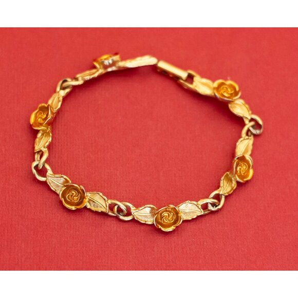 7 1/2 inch, Vintage Art Nouveau Floral Gold  Tone Bracelet by Avon - F36 - Picture 1 of 3